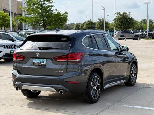 Mineral Gray Metallic 2022 BMW X1 sDrive28i
