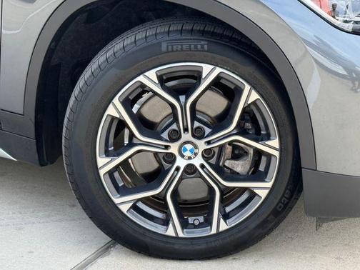 Mineral Gray Metallic 2022 BMW X1 sDrive28i