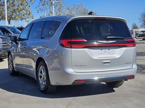 2024 Chrysler Pacifica Limited