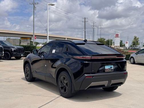 Midnight Black 2026 Toyota C-HR SE