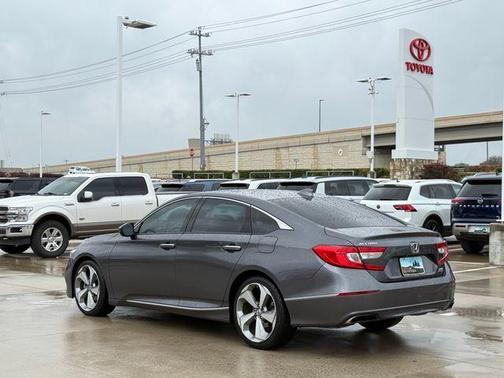 2018 Honda Accord Touring 2.0T