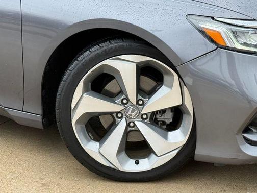 2018 Honda Accord Touring 2.0T