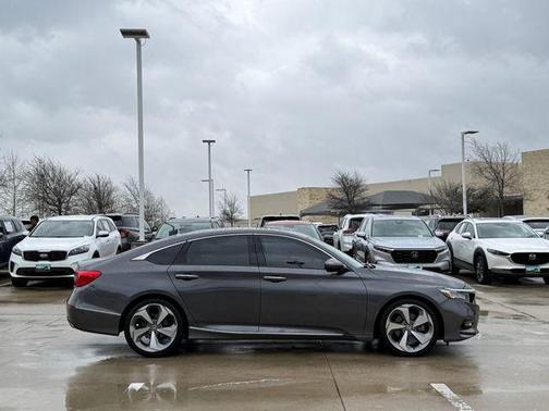 2018 Honda Accord Touring 2.0T
