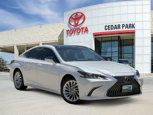 White Pearl 2019 Lexus ES 350 Ultra Luxury