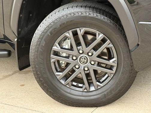 Midnight Black Metallic 2024 Toyota Tundra SR5