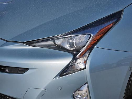 2018 Toyota Prius Four Touring