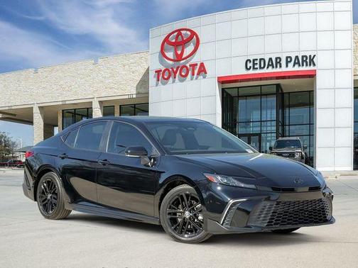Midnight Black 2025 Toyota Camry SE