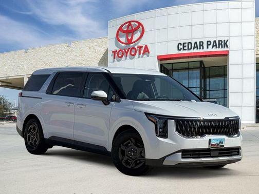 2025 Kia Carnival LXS