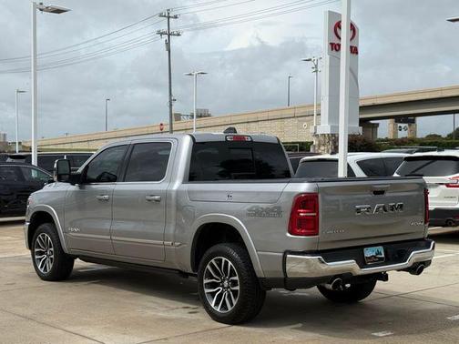 Billet Silver Metallic 2025 RAM 1500 Limited