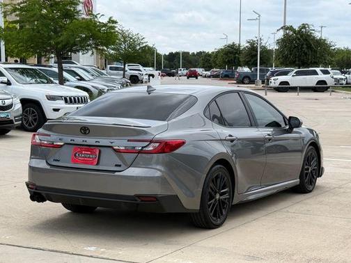 Metal 2025 Toyota Camry SE