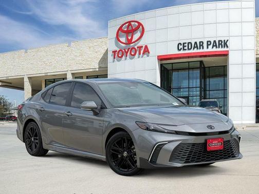 Metal 2025 Toyota Camry SE