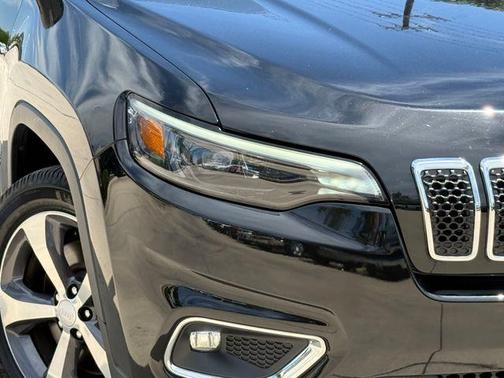 Diamond Black 2019 Jeep Cherokee Limited