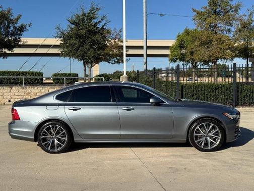 Osmium Gray Metallic 2019 Volvo S90 T5 Momentum