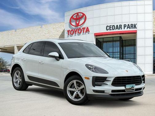 White 2019 Porsche Macan Base