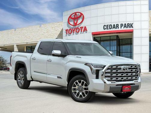 Pearl 2025 Toyota Tundra Hybrid 1794 Edition