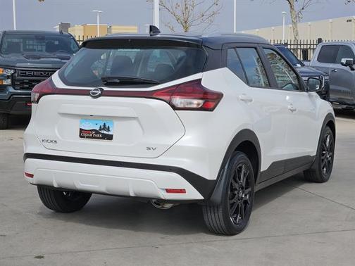 2024 Nissan Kicks SV