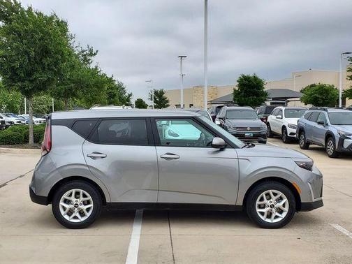 Steel Gray 2025 Kia Soul LX