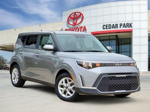 Steel Gray 2025 Kia Soul LX