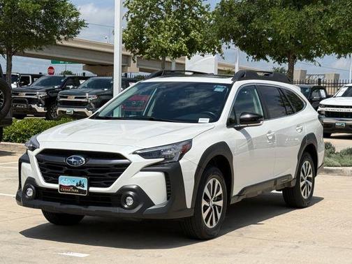 Crystal White Pearl 2025 Subaru Outback Premium