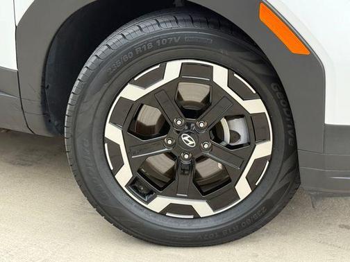 White 2024 Hyundai SANTA FE SEL