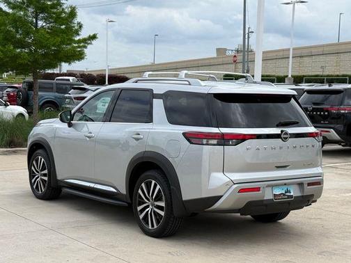 Brilliant Silver Metallic 2023 Nissan Pathfinder Platinum