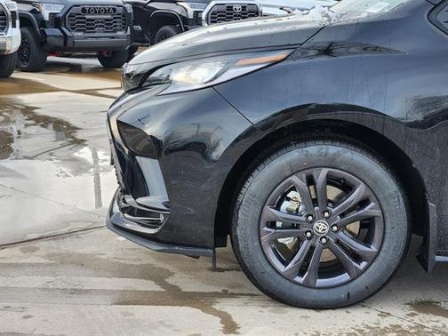 2026 Toyota Sienna XSE