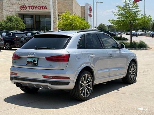Florett Silver Metallic 2017 Audi Q3 2.0T Prestige