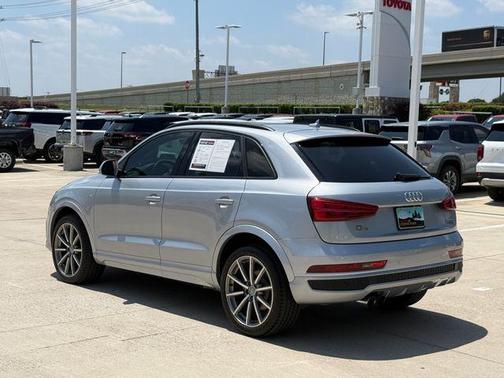 Florett Silver Metallic 2017 Audi Q3 2.0T Prestige