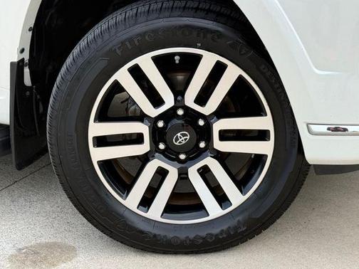 Blizzard Pearl 2017 Toyota 4Runner Limited