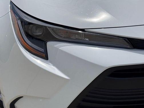 Ice 2026 Toyota Corolla LE