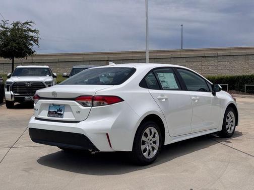 Ice 2026 Toyota Corolla LE