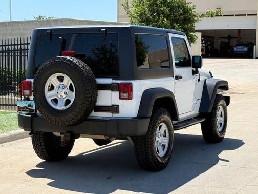 Bright White Clearcoat 2014 Jeep Wrangler Sport