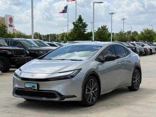 CUTTING EDGE 2026 Toyota Prius XLE