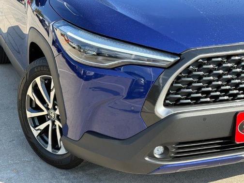 Blue Crush Metallic 2023 Toyota Corolla Cross XLE