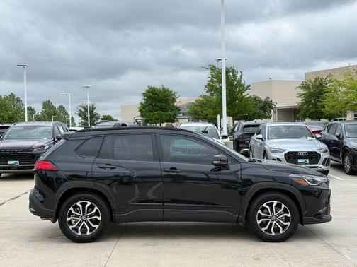 2024 Toyota Corolla Cross Hybrid SE