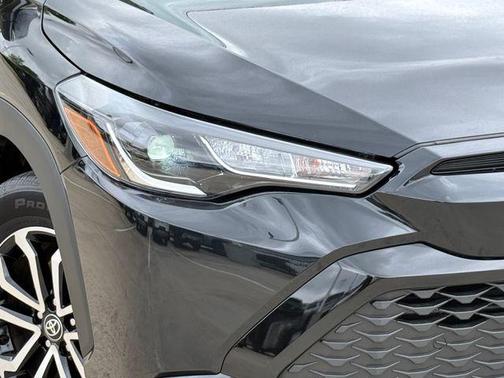 2024 Toyota Corolla Cross Hybrid SE