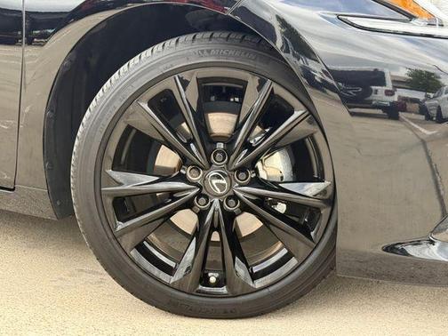Obsidian Black 2024 Lexus ES 350 F SPORT Handling
