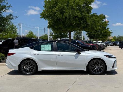 Desert Wind 2026 Toyota Camry XSE