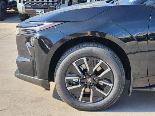 2026 Toyota bZ XLE PLUS