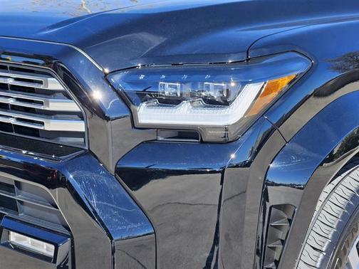 2025 Toyota 4Runner Hybrid LIMITED HV