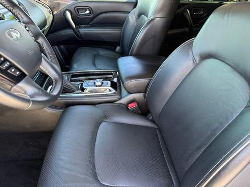 Moonstone White 2022 INFINITI QX80 Luxe