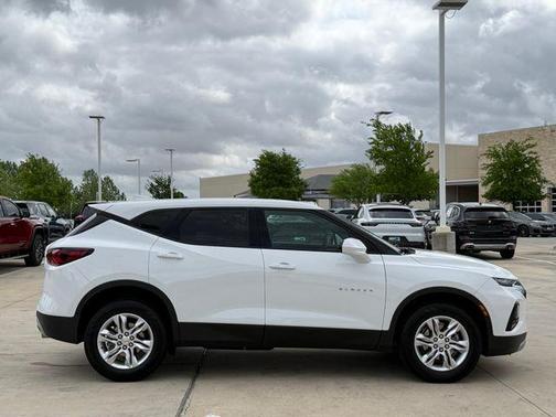 Summit White 2022 Chevrolet Blazer 2LT