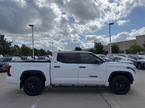 Ice 2026 Toyota Tundra SR5