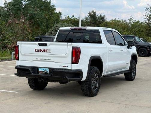 Summit White 2024 GMC Sierra 1500 AT4X