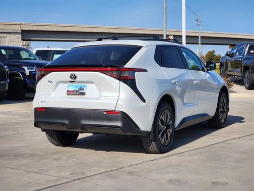 2026 Toyota bZ XLE PLUS