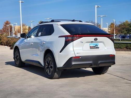 2026 Toyota bZ XLE PLUS