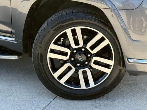 Magnetic Gray Metallic 2016 Toyota 4Runner Limited