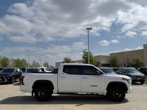 2024 Toyota Tundra Hybrid Limited
