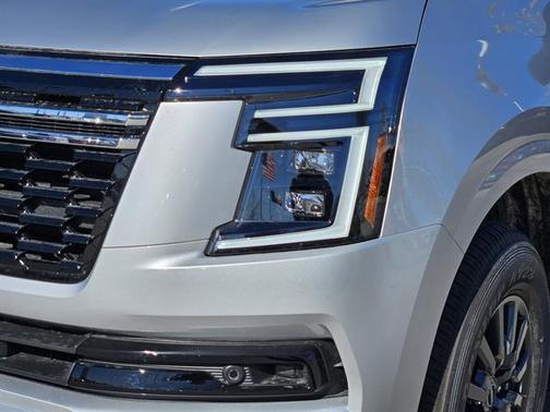 2026 Nissan Armada SV