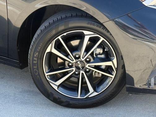 Aurora Black 2023 Kia Forte LXS